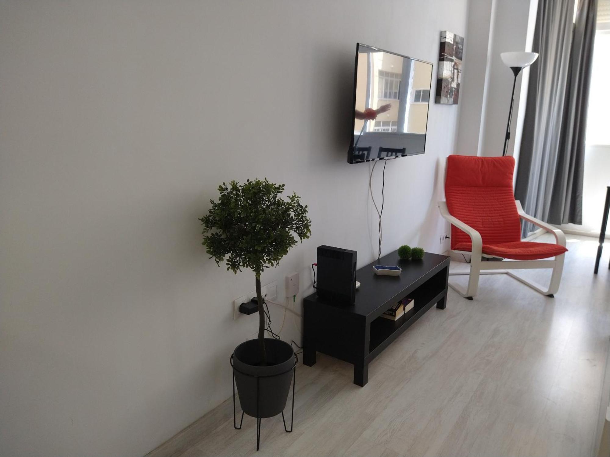 Amplio Estudio,vista Mar Y Montaña, A Pasos Del Centro